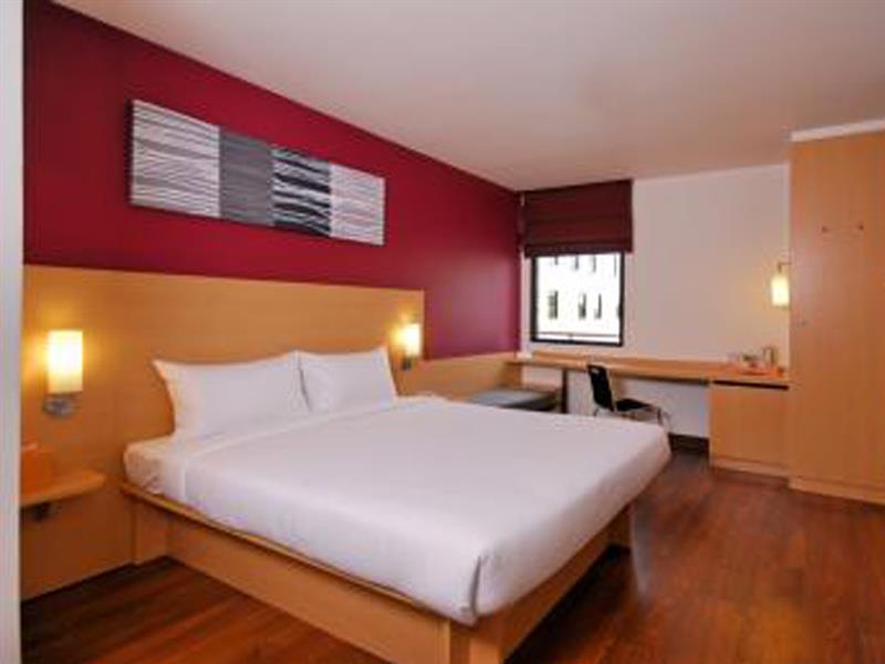 Ibis Bangkok Sukhumvit 4 Hotel Exterior photo